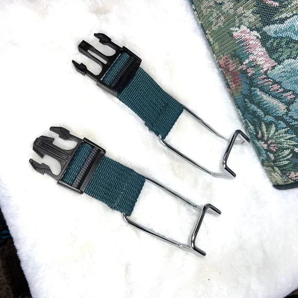 🚫SOLD! VINTAGE NWOT |•ATLANTIC•| Carry On Luggage Tapestry Floral Travel Bag - Picture 13 of 16